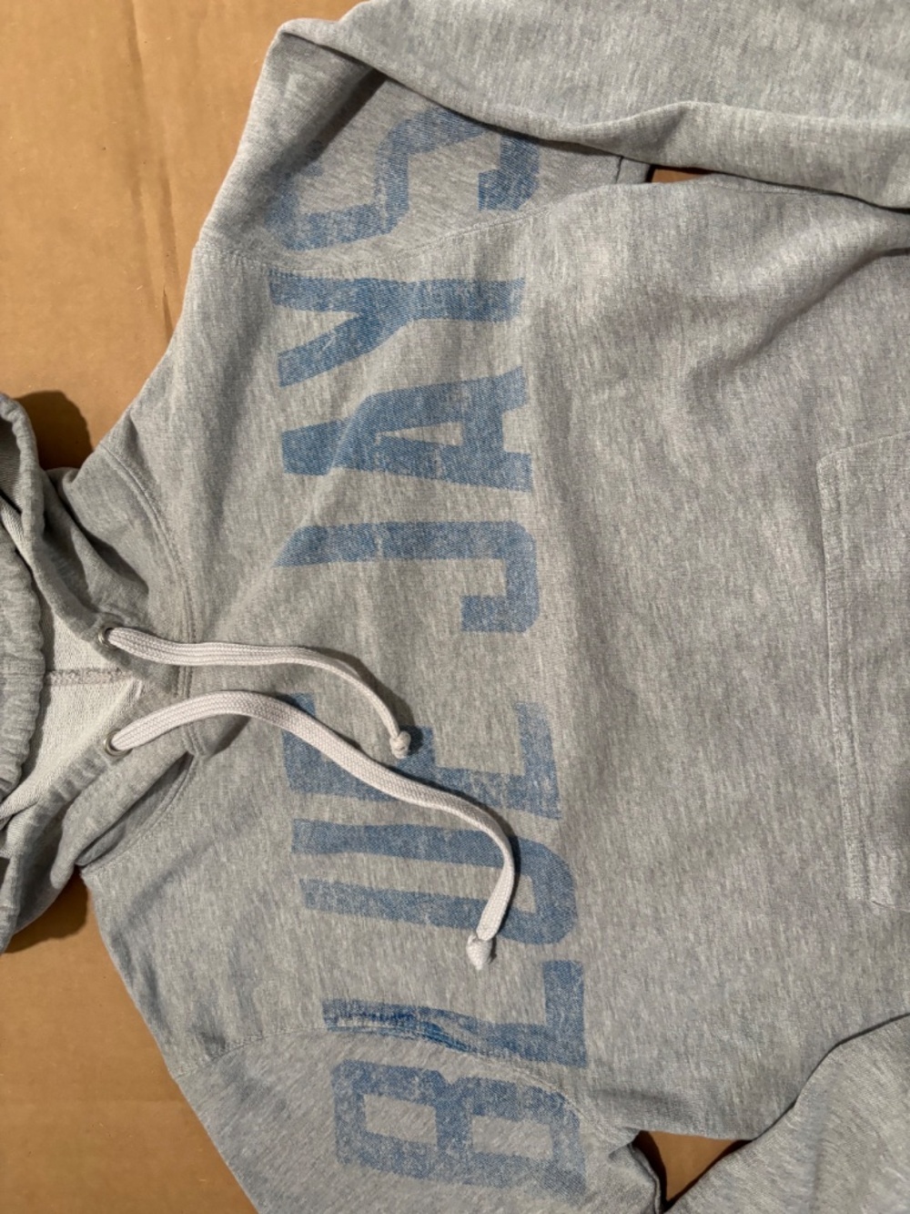 Toronto Blue Jays Womens Grey Pullover Hoodie Size Medium MLB Graphic Sweatshirt - Picture 4 of 8